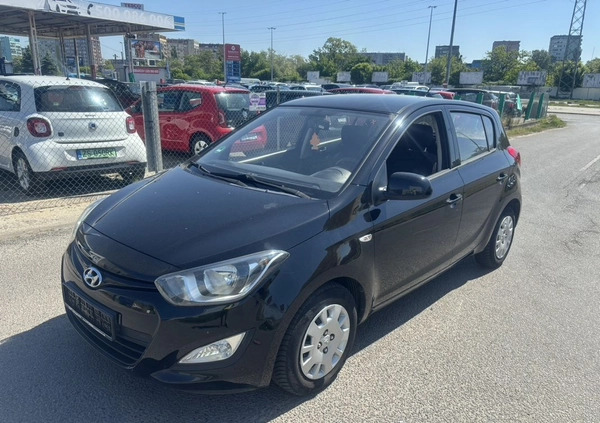 Hyundai i20 cena 16900 przebieg: 194000, rok produkcji 2012 z Szczecin małe 172